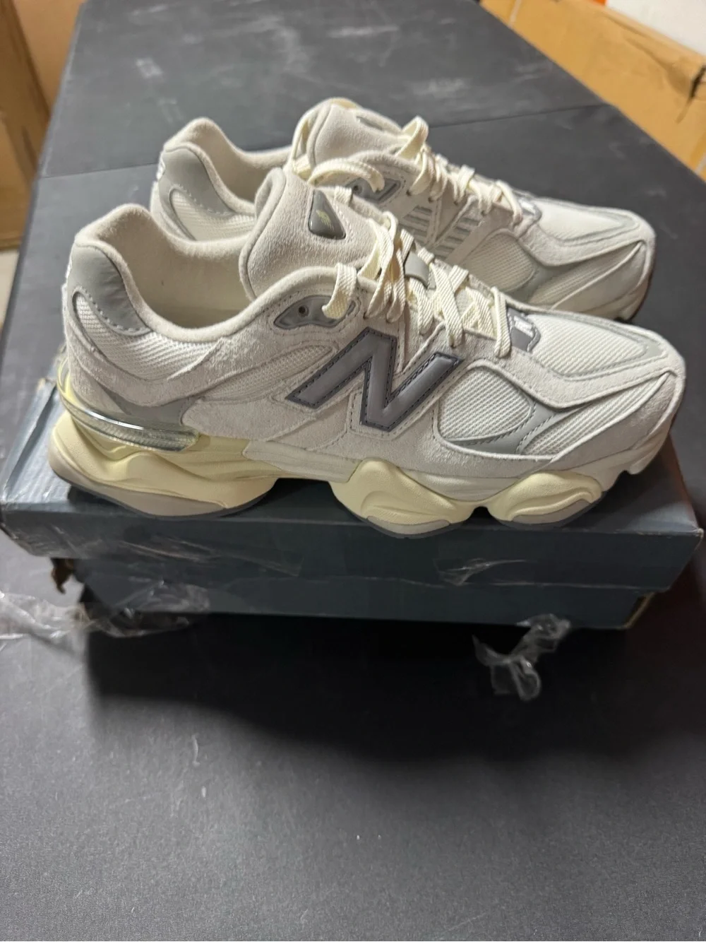 New Balance 9060 